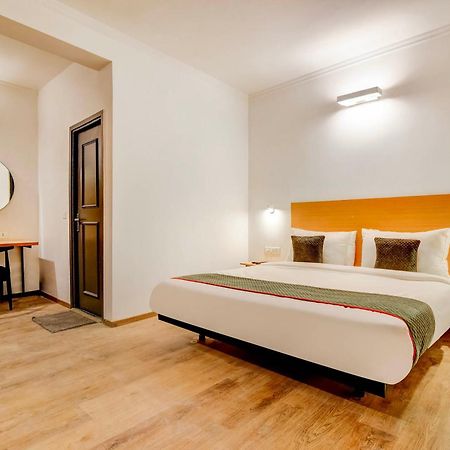 Hotel O Star Key Γκουργκάον Εξωτερικό φωτογραφία