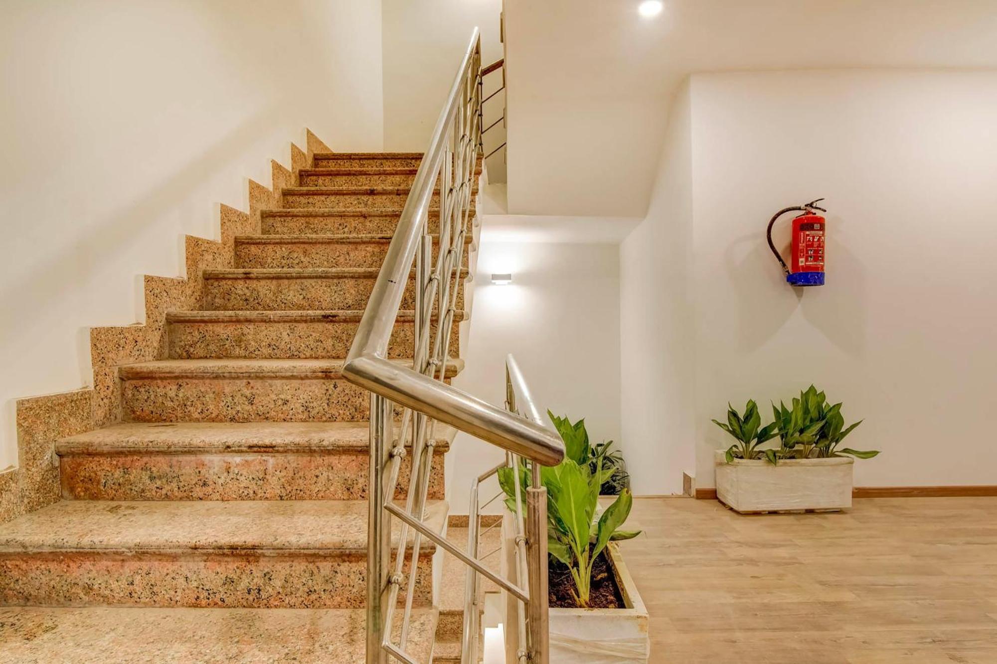 Hotel O Star Key Γκουργκάον Εξωτερικό φωτογραφία