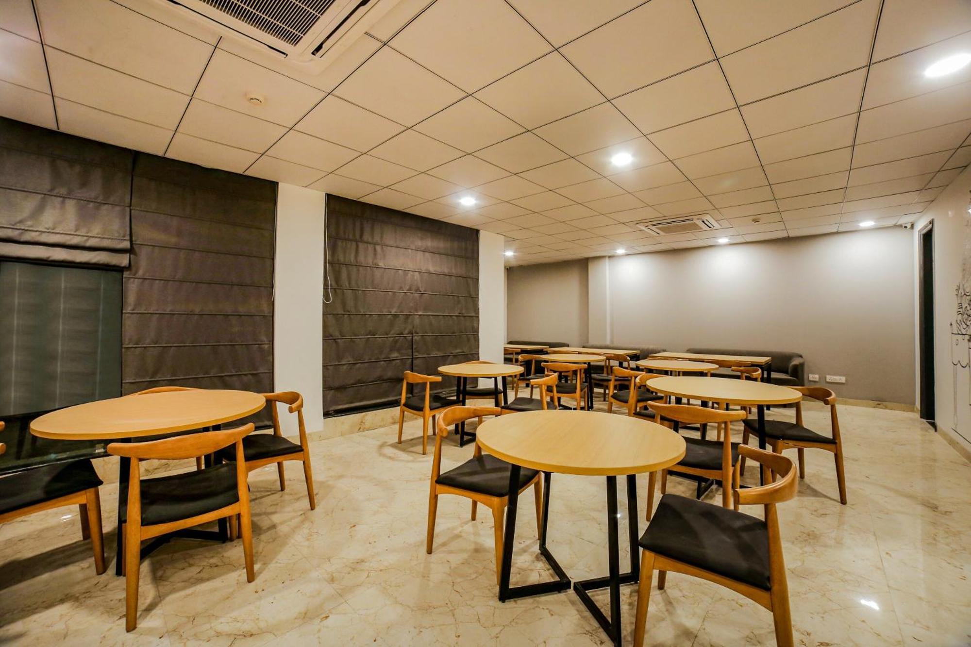 Hotel O Star Key Γκουργκάον Εξωτερικό φωτογραφία
